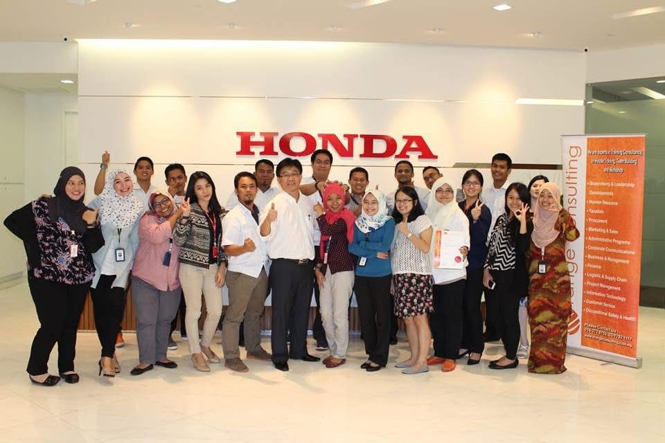 Jerry Chin conducting Excel training at Honda Malaysia